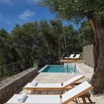 Greenstone Vila *
