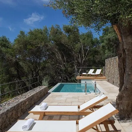 Greenstone Villas, Corfu فيلة *