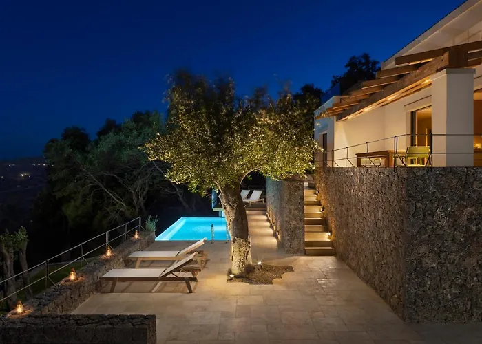 Greenstone Pyrgi (Corfu)